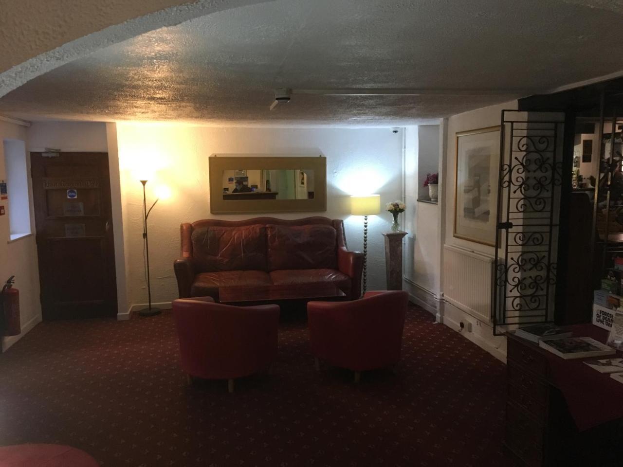The Riverside Hotel Монмут Экстерьер фото